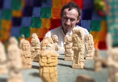 Выставка «Резной игрушки» Игоря Фролова