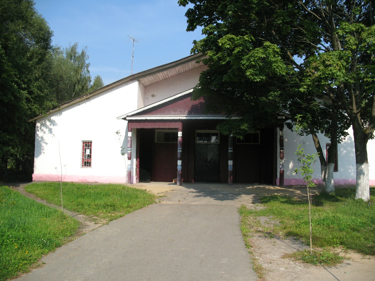 Дом культуры деревни Поповская