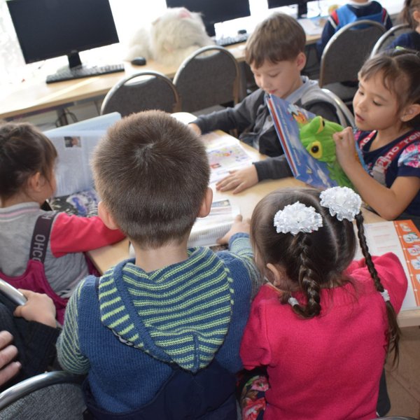 Литературная викторина «И девчонки, и мальчишки все на свете любят книжки» к Международному Дню детской книги