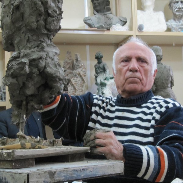В рамках юбилейной персональной выставки скульптора, народного художника России Гейбата Гейбатова пройдет авторский мастер-класс