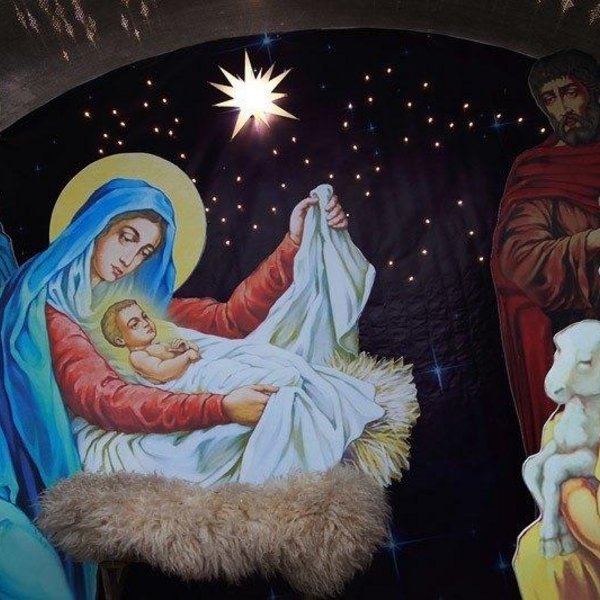 Экспозиция «Искрятся звезды нежные, о Рождестве поют»