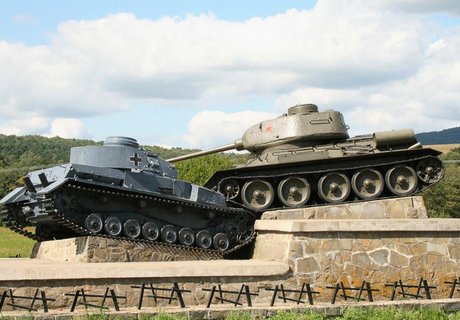 Исторический час «На поле танки грохотали»