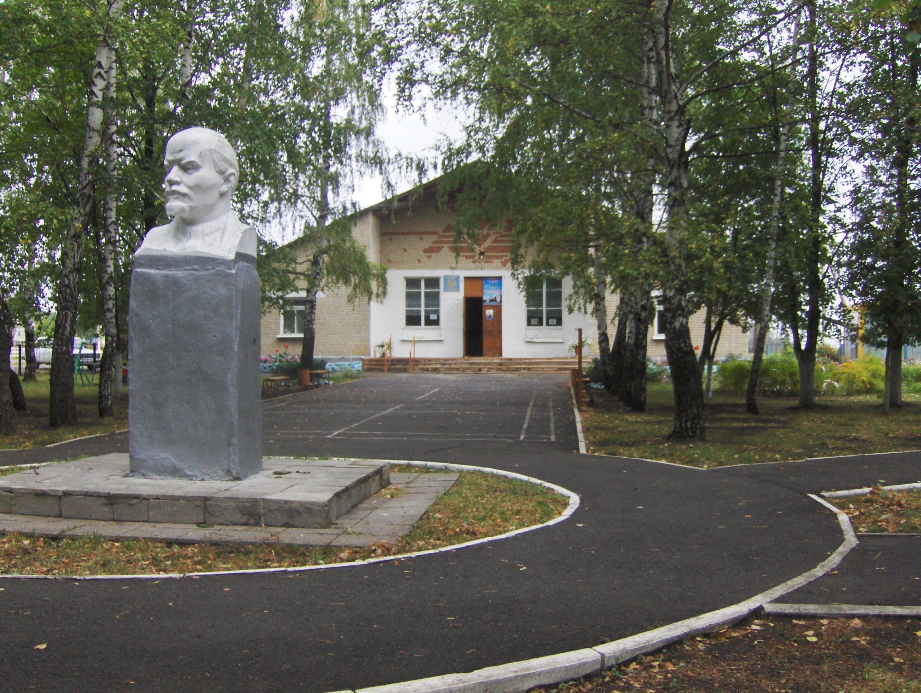 Центр культуры и досуга с. Чернолес
