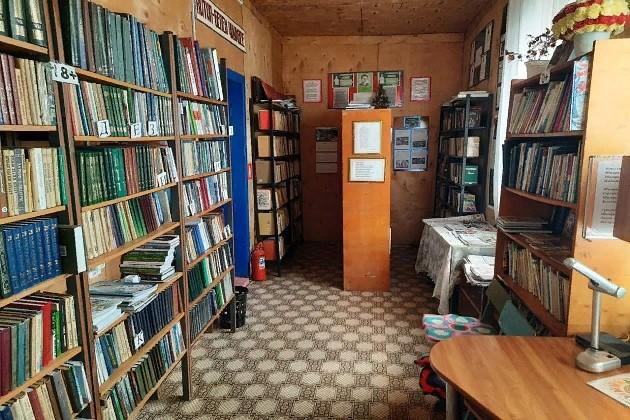 Верхнеякинская сельская библиотека-филиал № 51